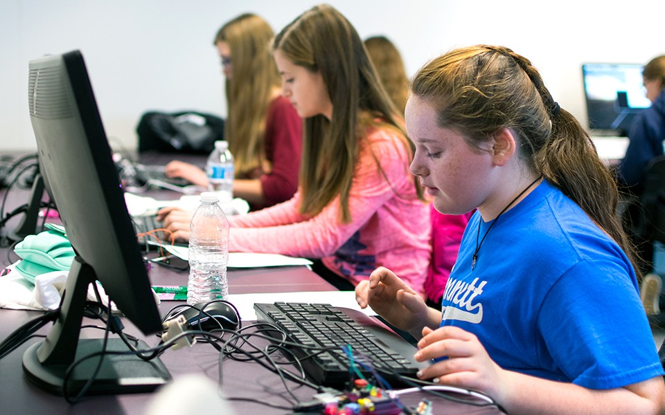Bits and Bytes 2018: Computer science summer camp for middle school girls at Eastern Michigan University offers expanded programming in second year 