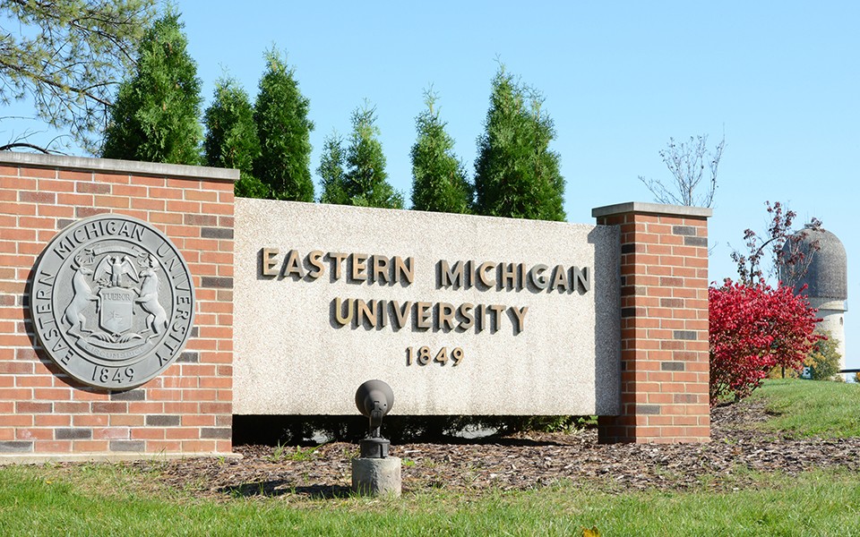 EMU sign at Oakwood entrance
