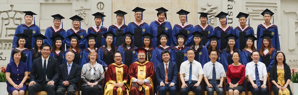 A group of graduates at Tianjin University