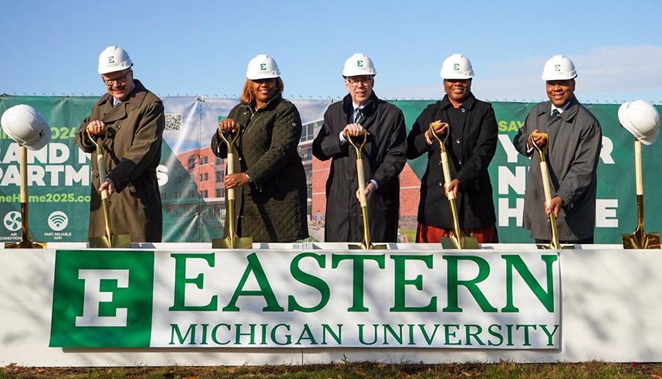 President Smith and Regents Jeffries, Beagen, Kimbrough Marshall, and Ford break ground at the site of the modern student living facilities.